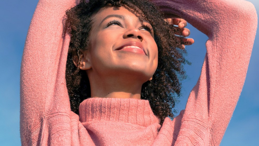 An image from the new Sun Responsibly campaign.